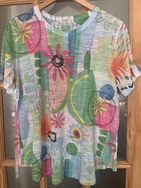 Jess & Jane Sunny flower print top cap sleeve vivid large made in USA